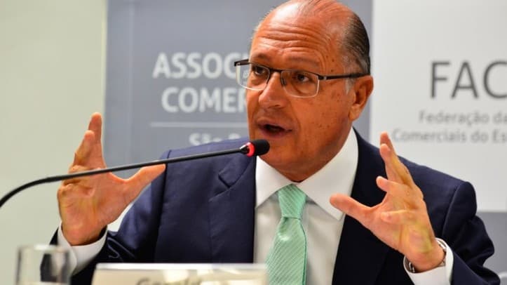 Lula escolhe Alckmin para coordenar a equipe de transição de governo