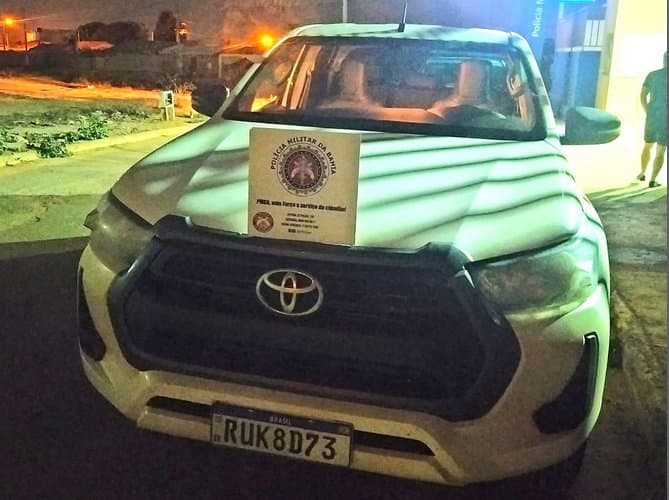 Hilux roubada em Minas é recuperada pela 79ªCIPM em Poções