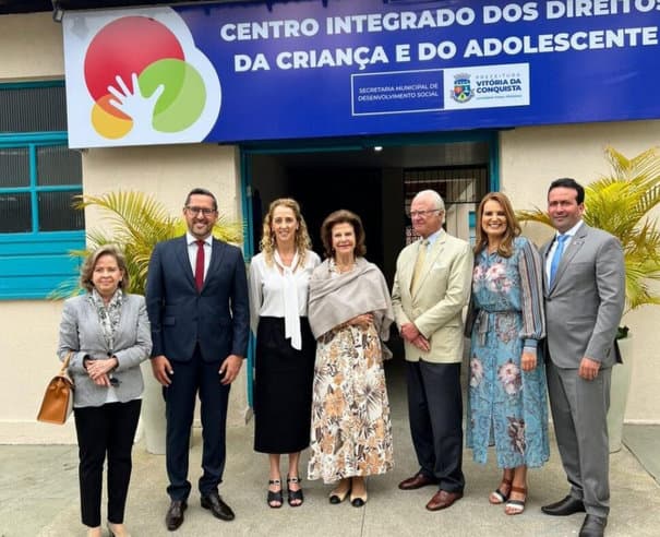 Rei Carl XVI Gustaf e a rainha Sílvia da Suécia, visitam o Complexo de Escuta Protegida em Vitória da Conquista