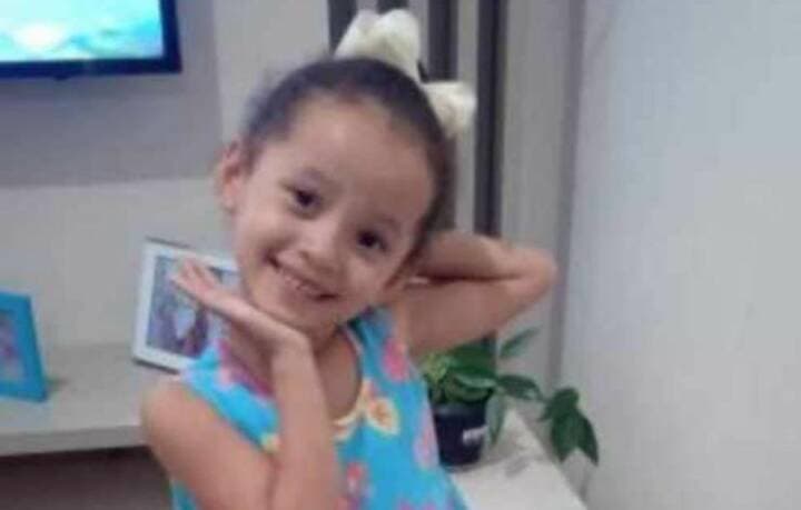 Urgente em Poções: Família pede ajuda para conseguir transferência de criança com suspeita meningite