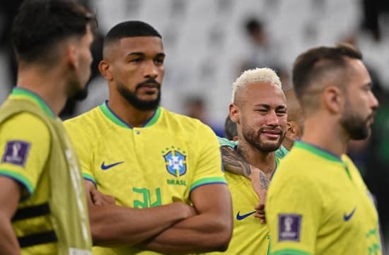 Eliminado, Brasil iguala maior jejum de títulos da Copa do Mundo