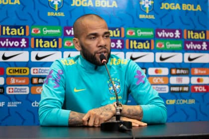 Mundo: Daniel Alves é detido pela Polícia Espanhola por agressão sexual na Discoteca Sutton
