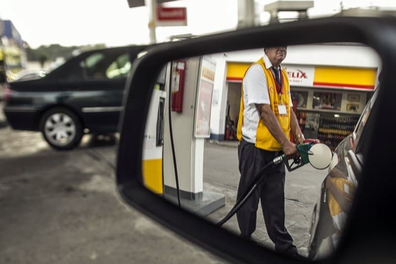 Gasolina ficará R$ 0,69 mais cara em março, após fim da desoneração de impostos do governo federal