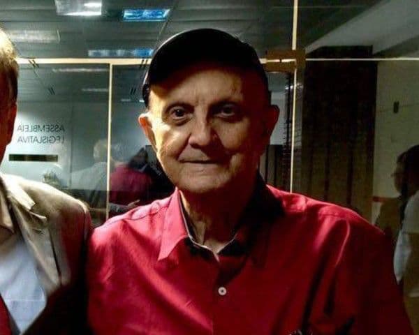 ACM Neto lamenta a morte do ex-deputado Roque Aras