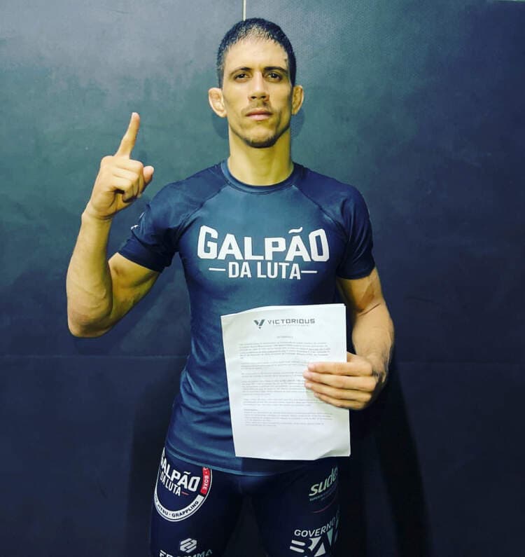 Lutador Poçoense Gazzo Mascarenhas vai lutar em Evento Internacional de MMA