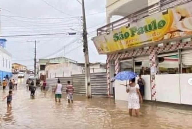 Alerta em Dário Meira: Nível do Rio Gongogi Sobe e Alaga Ruas na cidade