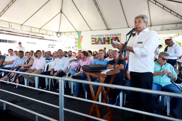 Em Manoel Vitorino, Governo intensifica apoio aos municípios afetados pela estiagem