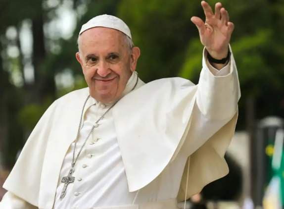 Papa Francisco morre aos 88 anos: O mundo se despede do pontífice do diálogo e da humildade