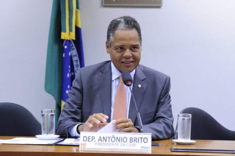 Deputado Antônio Brito destina 1,9 milhão de emendas para Mirante
