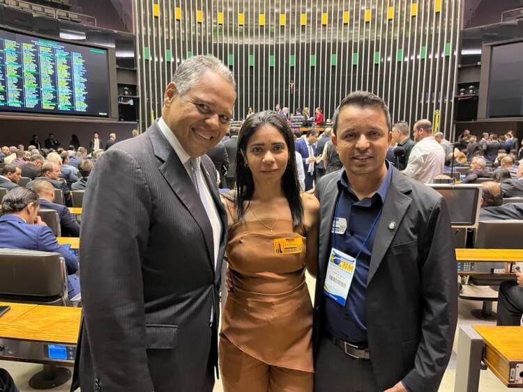 Prefeito de Mirante participa de mobilização municipalista em Brasília