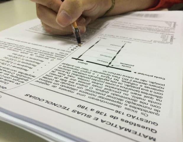 Enem 2022: 1848 estudantes de Poções e região devem fazer a prova neste domingo (13) no município.