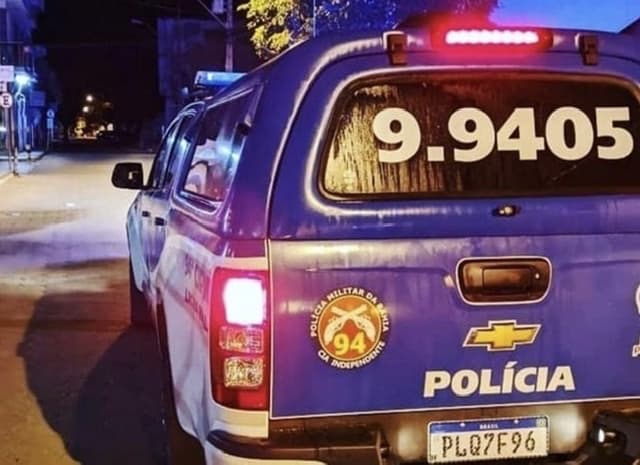 Sudoeste: Homens armados tomam carreta com carga avaliada em R$ 100 mil durante assalto