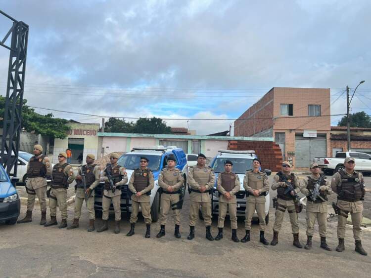 Policia Militar realiza Operação Intensificação na cidade de Barra do Choça