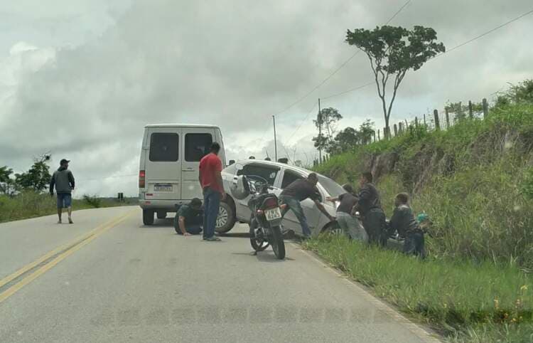 Mais um acidente é registrado na BA-262 em Poções