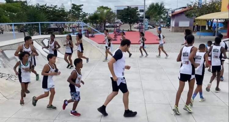 Conexão Bahia: Projeto Educando pela Arte transforma vidas de crianças e adolescentes em Poções.