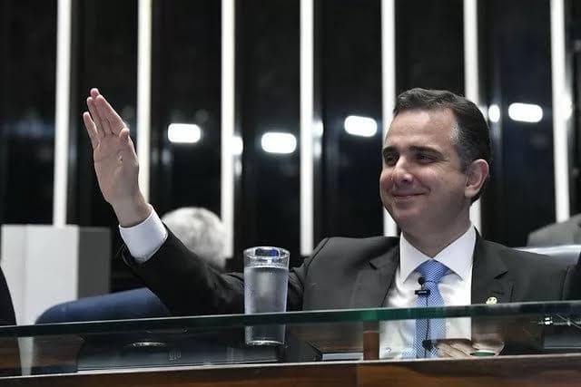 Rodrigo Pacheco se reelege presidente do Senado com 49 votos