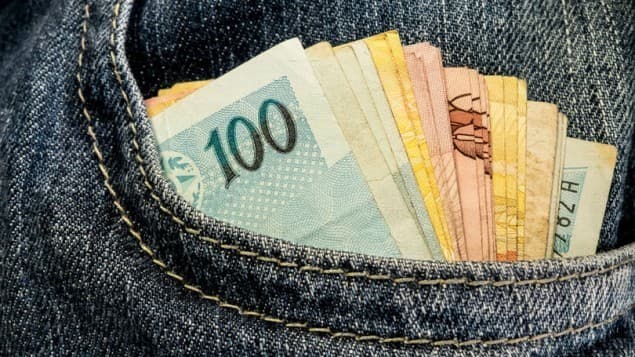 Governo Federal confirma salário mínimo de R$ 1.320 e aumento da isenção de IR para R$ 2.640