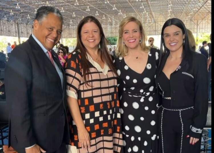Deputado Antônio Brito participa de cerimônia com o presidente Lula para sancionar leis em benefício das mulheres