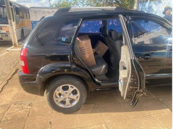 Manoel Vitorino: PRF prende três homens envolvidos no roubo de carga de caminhão acidentado na BR 116
