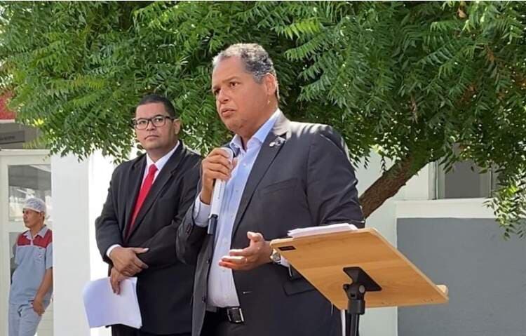 Itapetinga: Antônio Brito visita Itapetinga, dialoga com a população e presta contas de seu mandato.