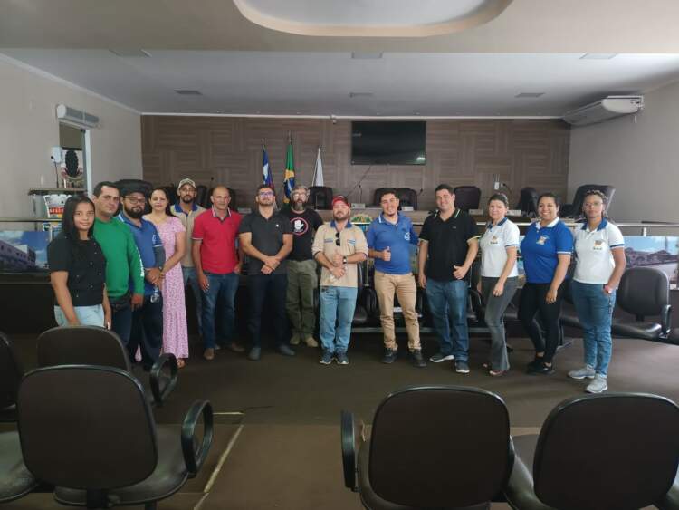 Reunião sobre piso salarial de Agentes de Combate a Endemias (ACE) é realizada sem participação do governo municipal