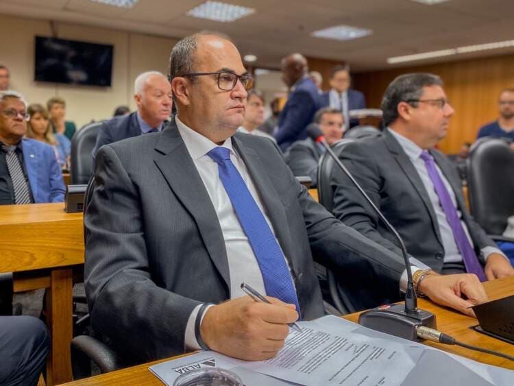 Hassan alerta para os perigos nas rodovias administradas pela ViaBahia e pede cautela