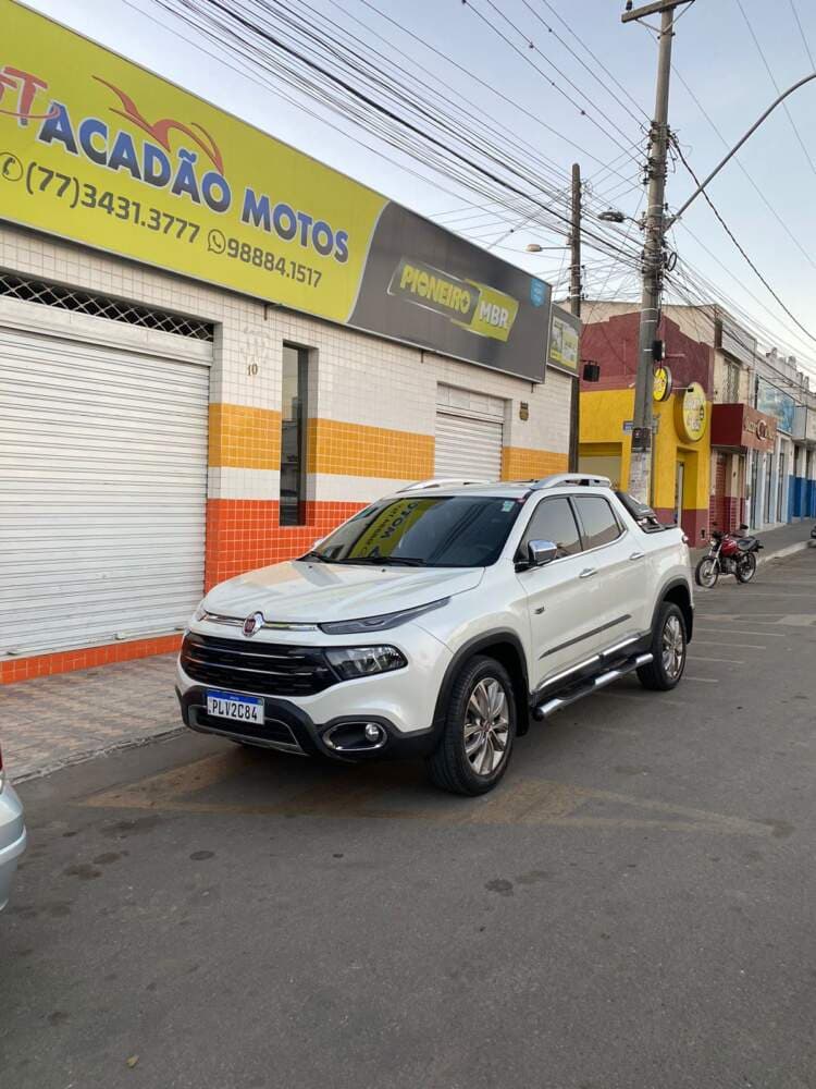 Veículo Fiat Toro é tomado em assalto em Poções