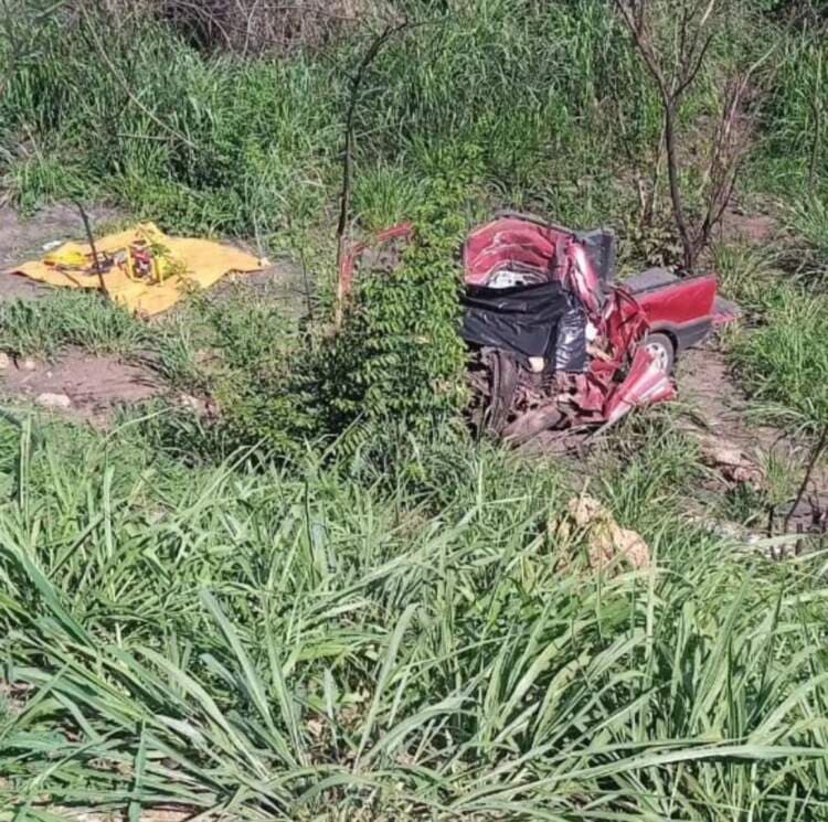 Tragédia na BR-116 em Poções: Mais uma Colisão Fatal entre Carreta e Picape Resulta em Mortes