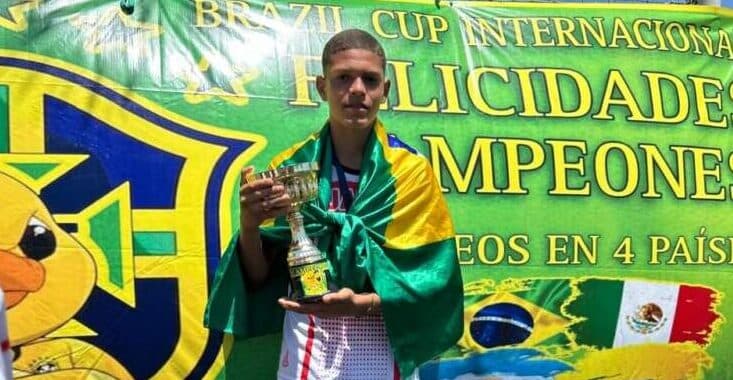 É campeão! Rogério Aparecido Ruas conquista título na Argentina com o Ajax
