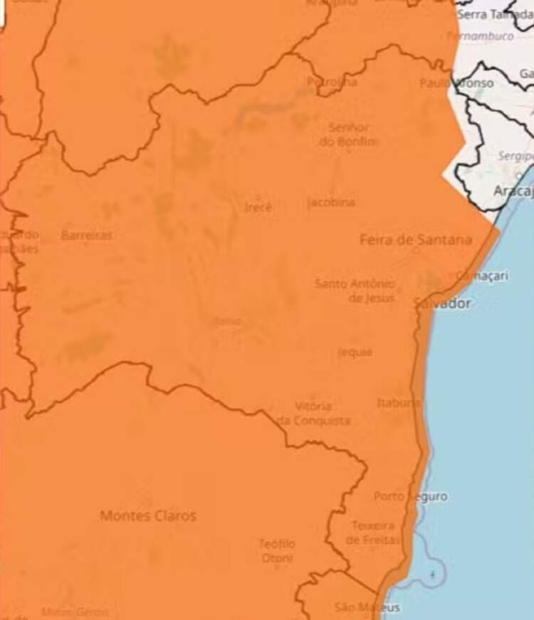 Mais de 400 cidades da Bahia estão com alerta laranja de chuvas intensas