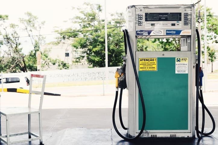 Brasil: Em meio à greve dos caminhoneiros, Petrobras aumenta preço da gasolina