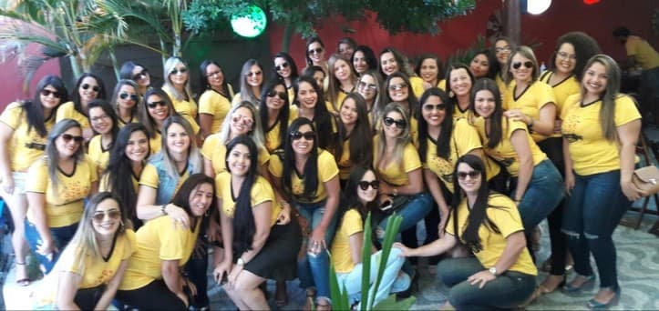 Poções: Voltado ao público feminino, grupo de WhatsApp “Café com Prosa” realizou seu 1º encontro
