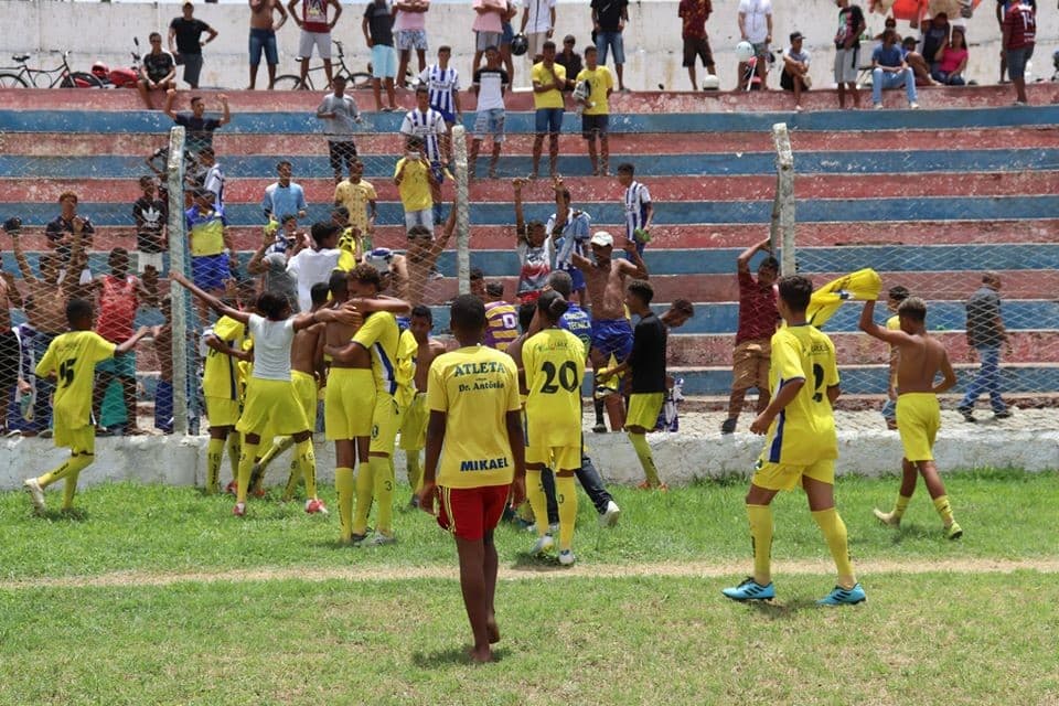 Poções: Final da XIV Copa Bahia Futebol de Base em Poções