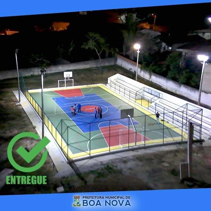 Boa Nova: Prefeitura Municipal entrega mais uma quadra para os munícipes