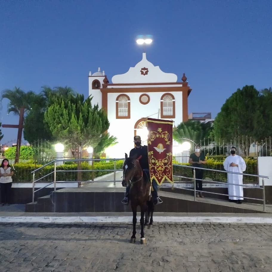 Festa do Divino 2021: com muita fé e devoção, foi iniciado o Giro da Bandeira do Divino.