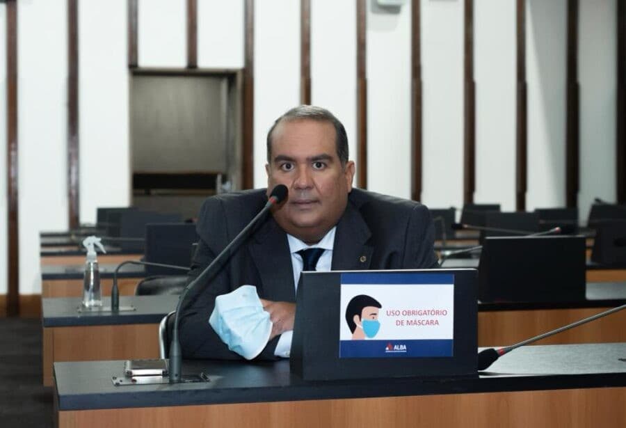 Bahia: Líder da oposição questiona Wagner sobre o Topa