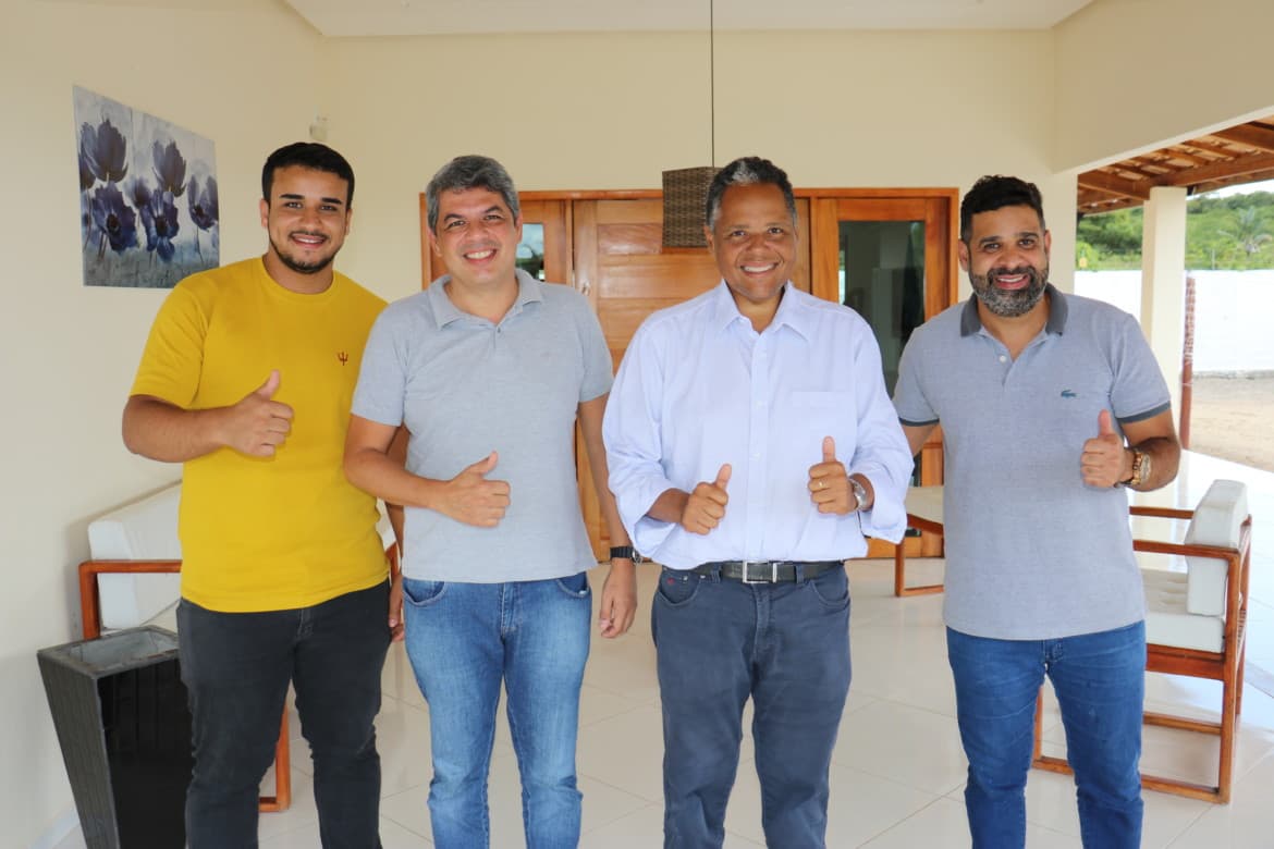 Deputado Antônio Brito visita a Terra do Divino